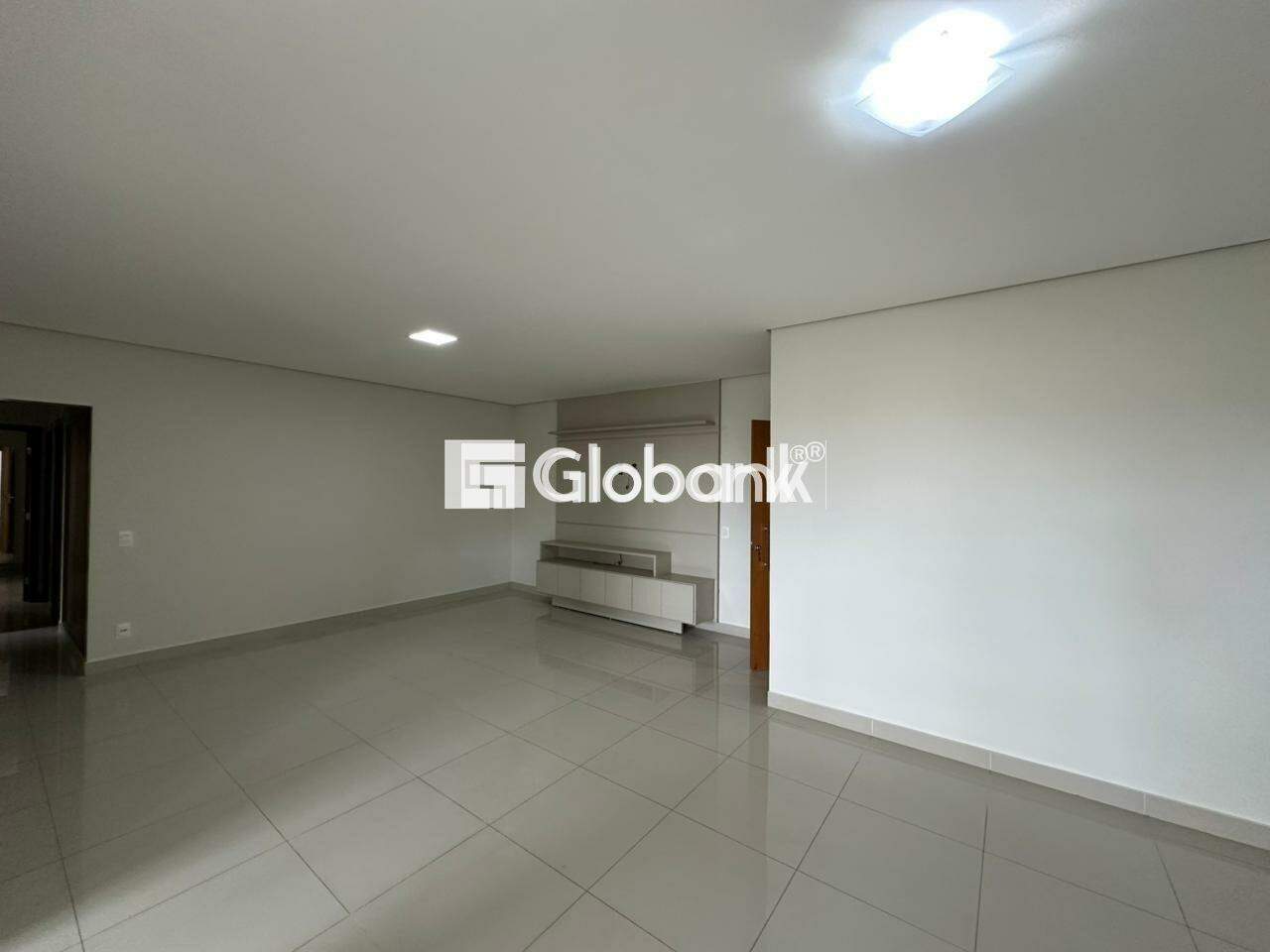 Apartamento 3 quartos para aluguel Cidade Santa Maria 180m² Montes Claros MG: