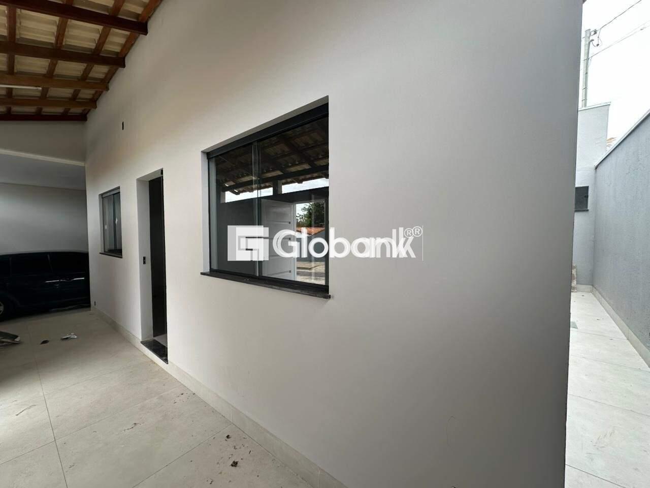 Casa 2 quartos para aluguel Camilo Prates 80m² Montes Claros MG: 