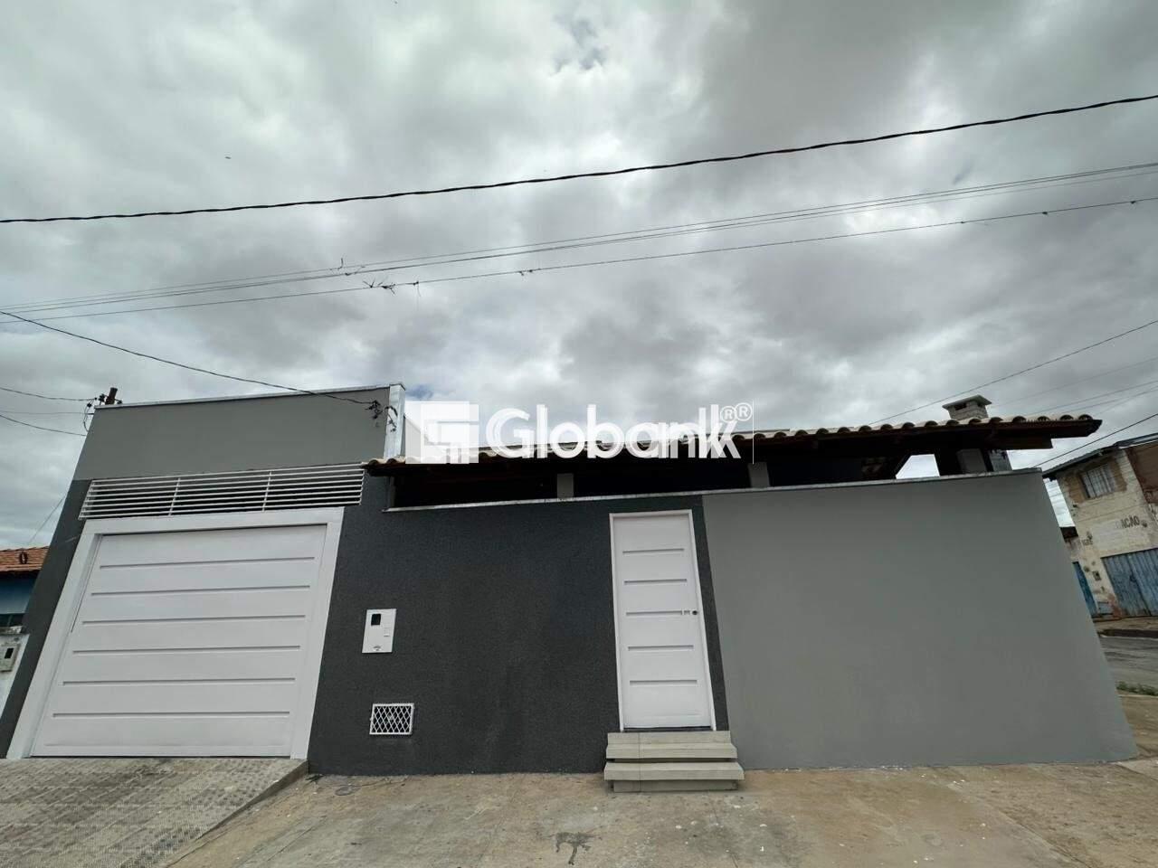 Casa 2 quartos para aluguel Camilo Prates 80m² Montes Claros MG: 