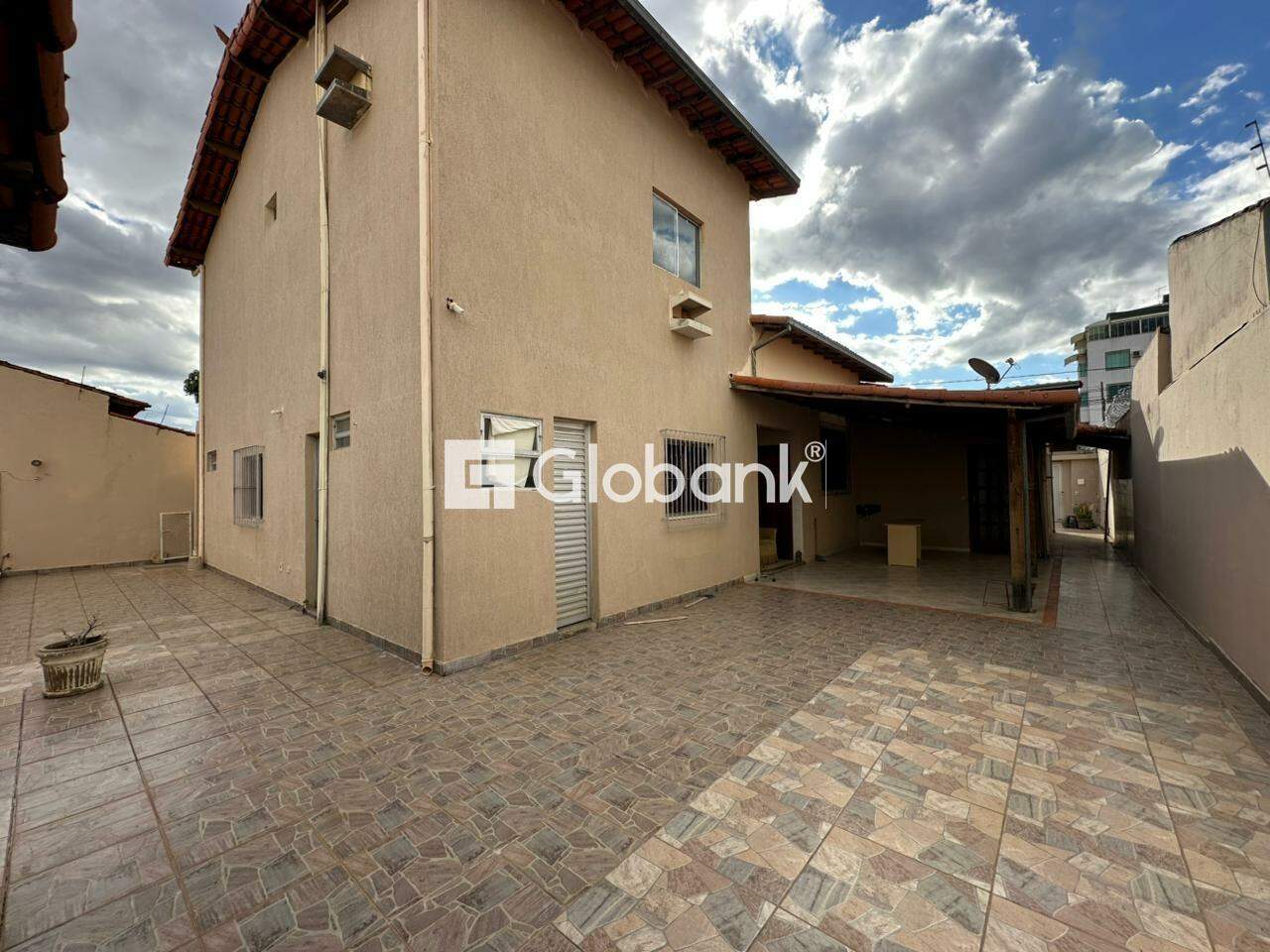 Casa 5 quartos para aluguel Jardim Panorama 280m² Montes Claros MG: