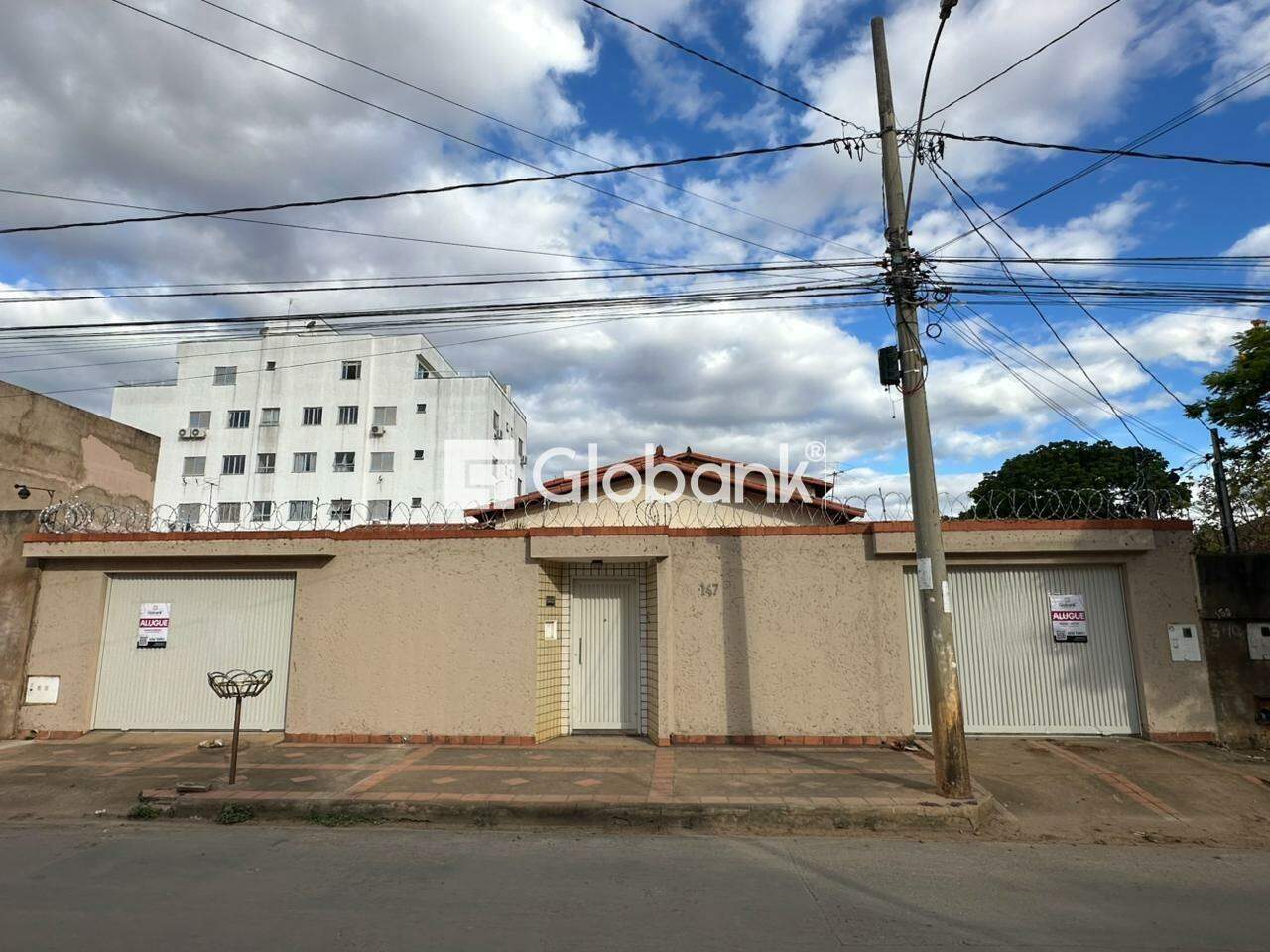 Casa 5 quartos para aluguel Jardim Panorama 280m² Montes Claros MG: 