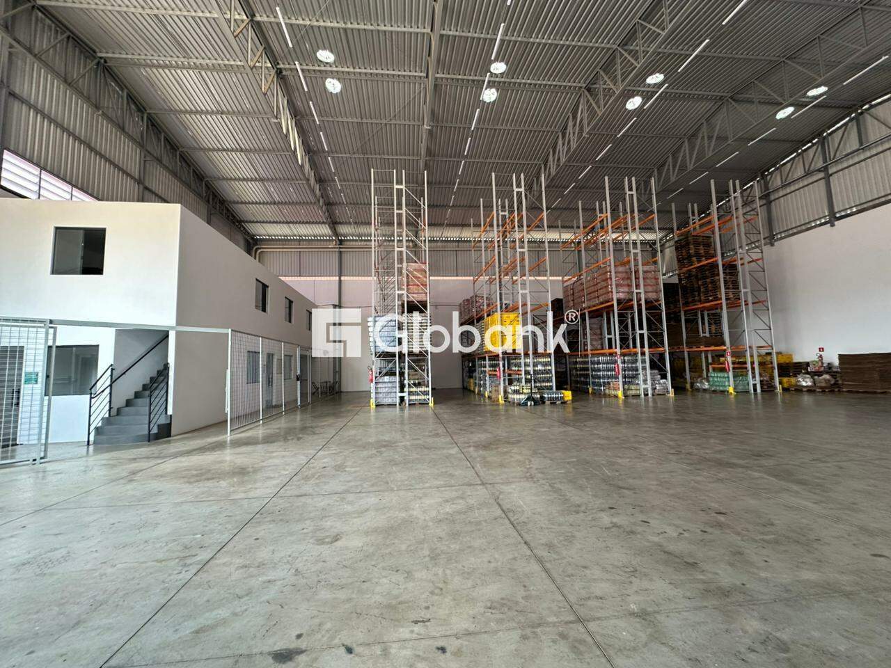 Galpão para aluguel Jardim Primavera 750m² Montes Claros MG: