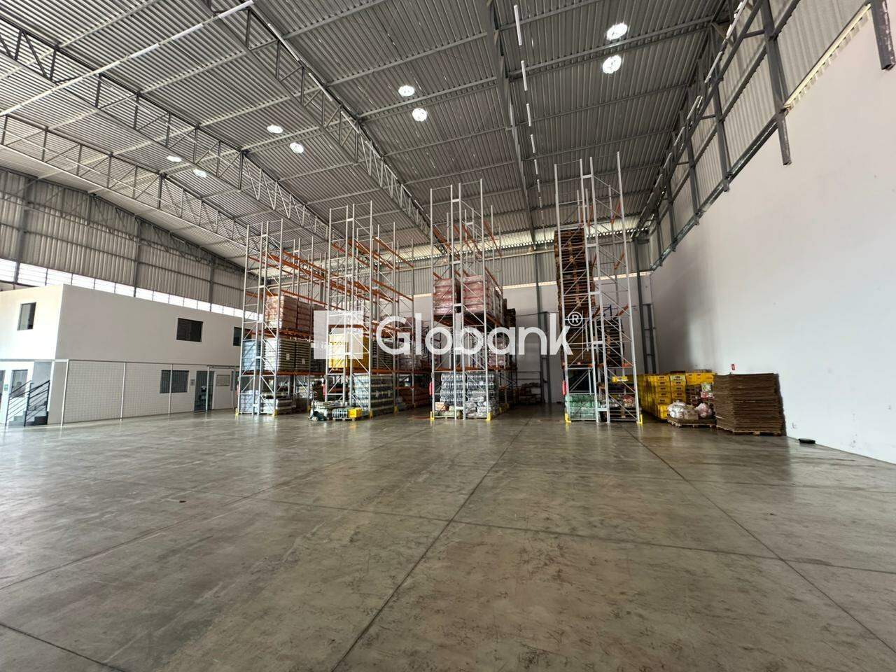 Galpão para aluguel Jardim Primavera 750m² Montes Claros MG: 