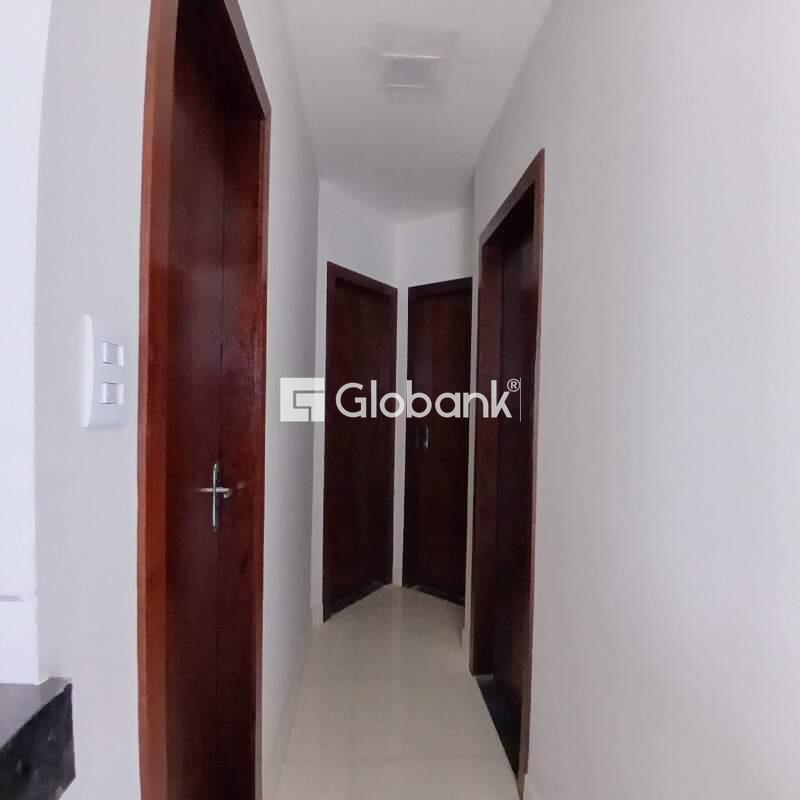 Casa 3 quartos à venda Santo Inácio 71m² Montes Claros MG: 