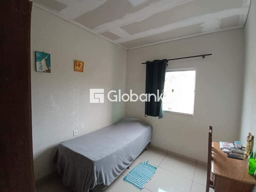 Casa 3 quartos para aluguel Barcelona Park 90m² Montes Claros MG: Quarto