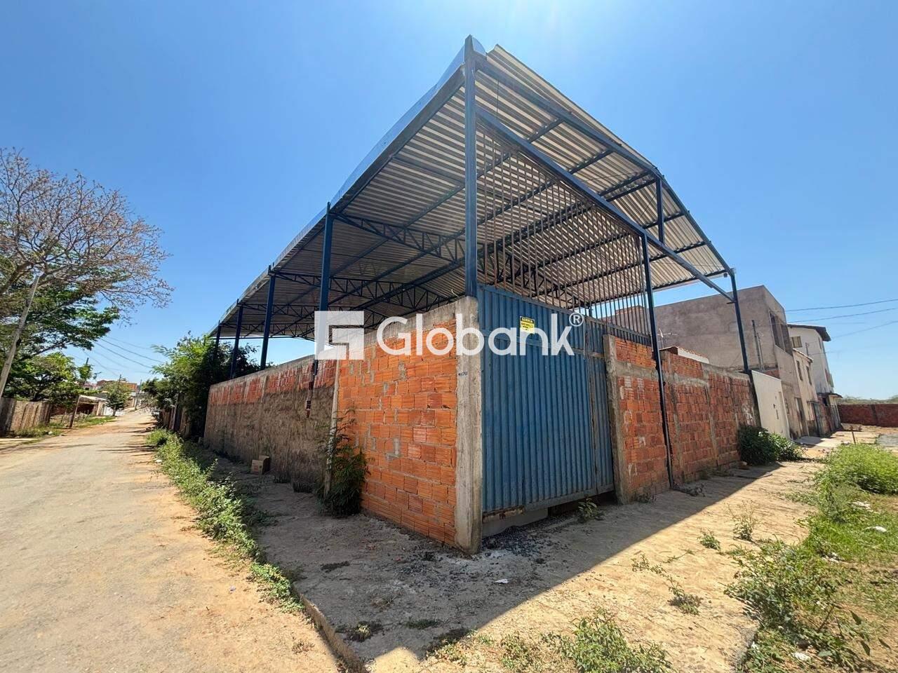 Galpão para aluguel Camilo Prates 180m² Montes Claros MG: 