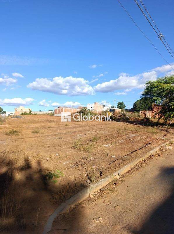 Terreno à venda Panorama II 241,9m² Montes Claros MG: 