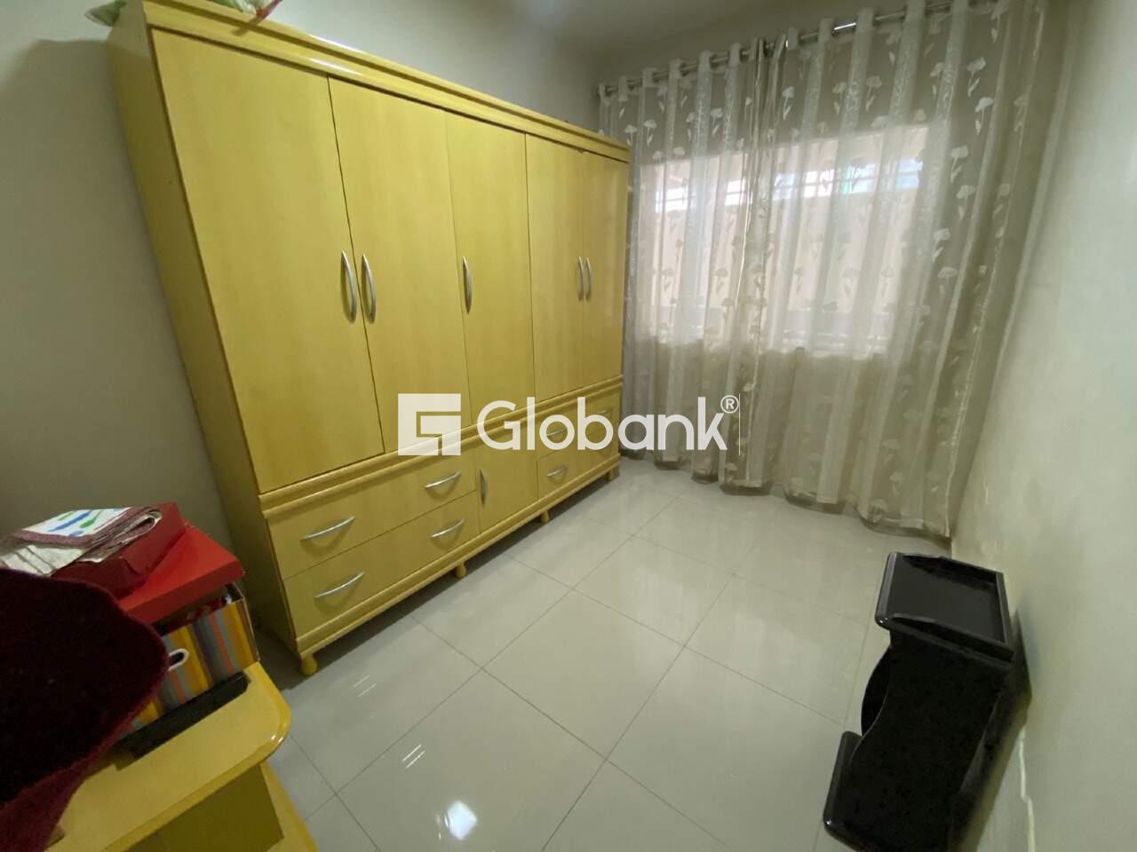 Casa 3 quartos à venda Santa Lúcia 200m² Montes Claros MG: 