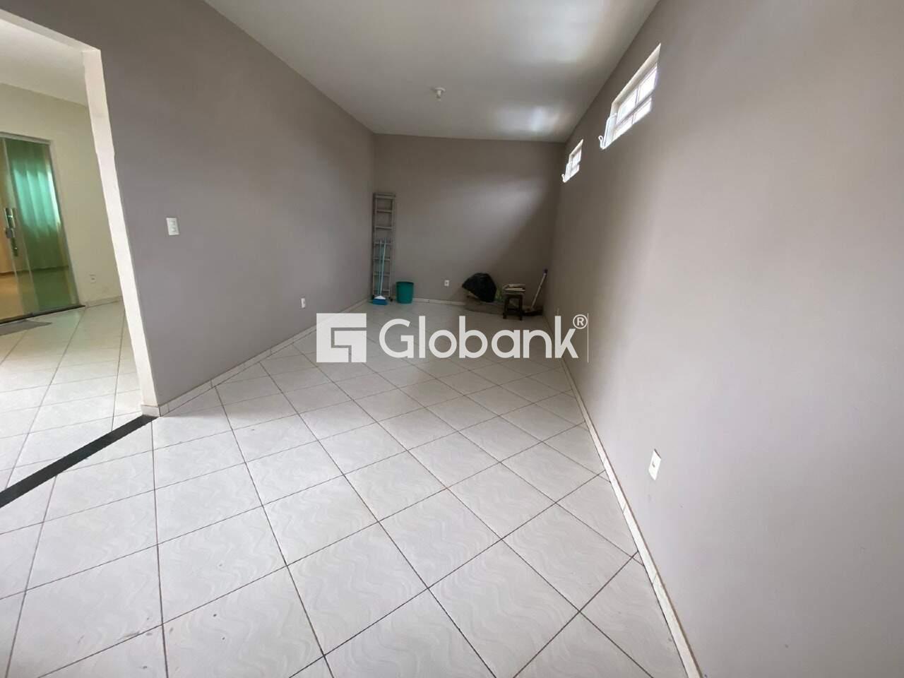 Casa 3 quartos à venda Santa Lúcia 200m² Montes Claros MG: 