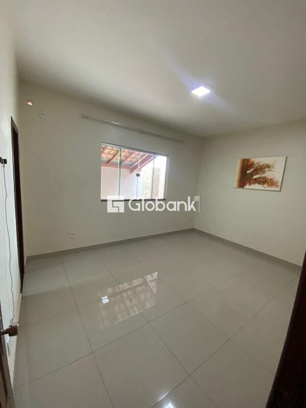 Casa 3 quartos à venda Santa Lúcia 200m² Montes Claros MG: 