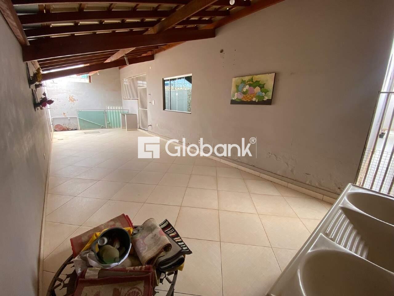 Casa 3 quartos à venda Santa Lúcia 200m² Montes Claros MG: 