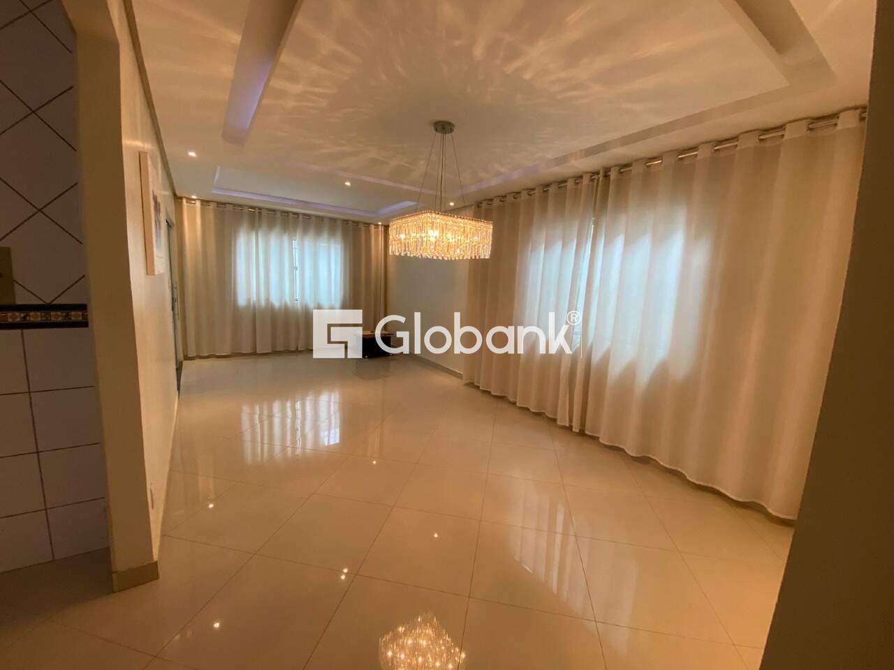 Casa 3 quartos à venda Santa Lúcia 200m² Montes Claros MG: 