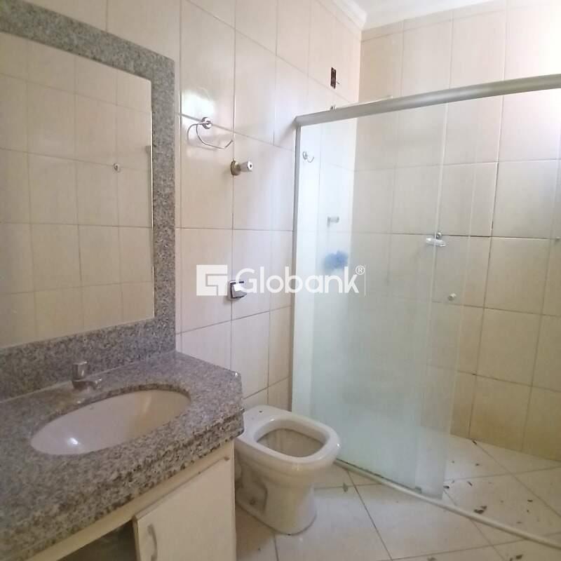 Casa 4 quartos à venda Vila Guilhermina 63m² Montes Claros MG: 