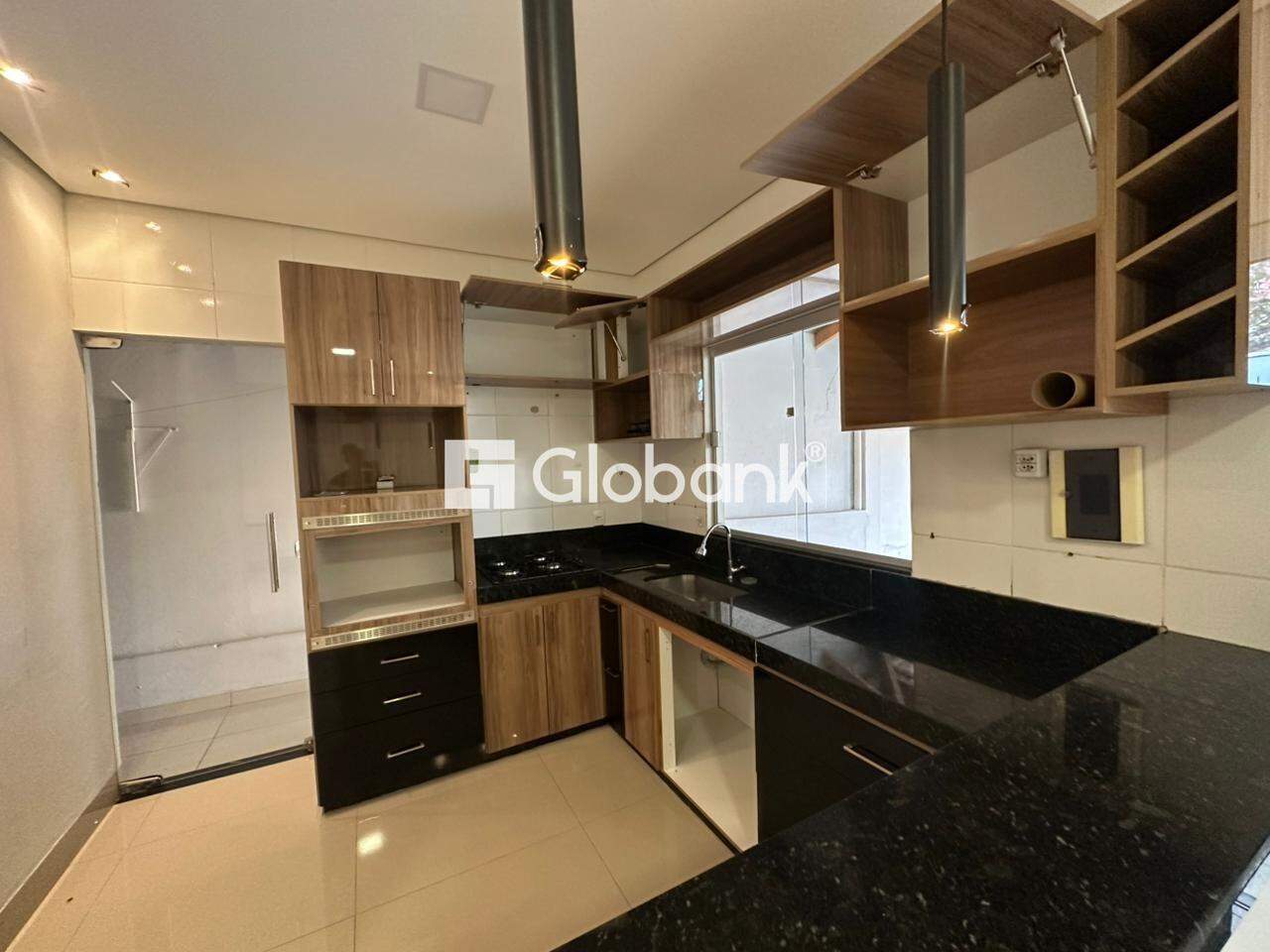 Casa 2 quartos para aluguel Vila Anália 70m² Montes Claros MG: Cozinha