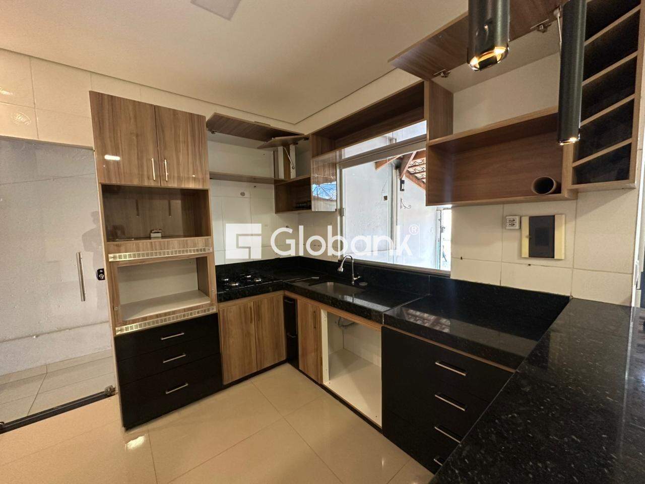 Casa 2 quartos para aluguel Vila Anália 70m² Montes Claros MG: Cozinha