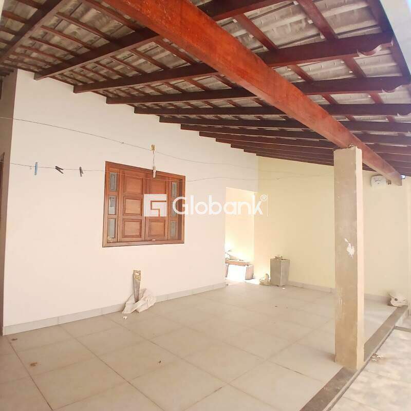 Casa 3 quartos à venda Condomínio Residencial Serrano 85m² Montes Claros MG: 