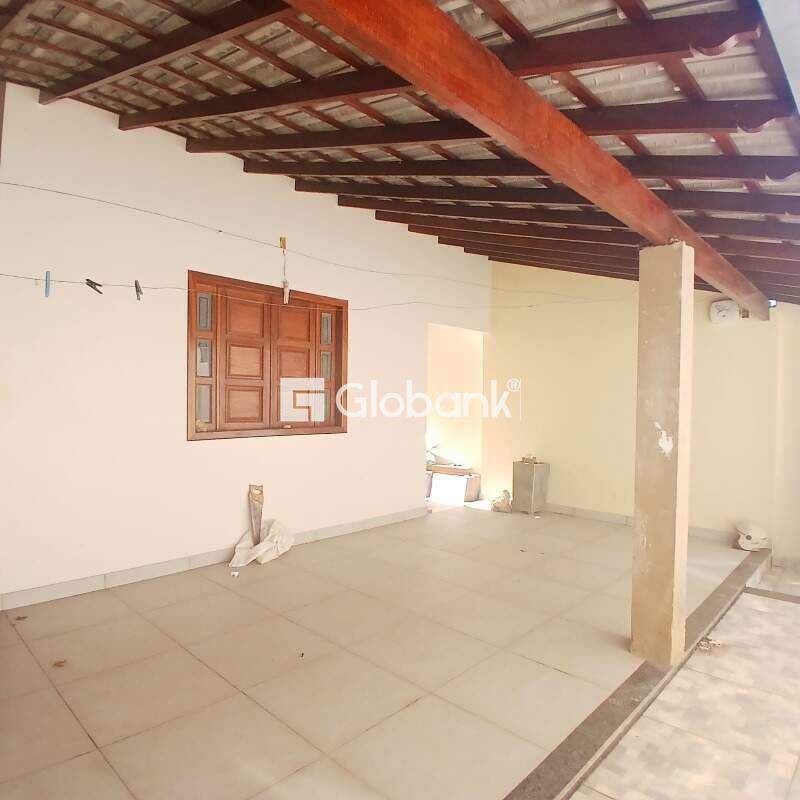 Casa 3 quartos à venda Condomínio Residencial Serrano 85m² Montes Claros MG: 