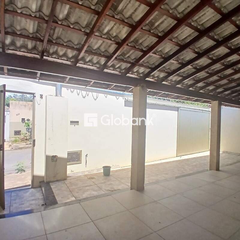 Casa 3 quartos à venda Condomínio Residencial Serrano 85m² Montes Claros MG: 