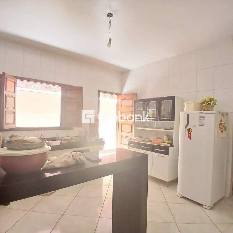 Casa 3 quartos à venda Condomínio Residencial Serrano 85m² Montes Claros MG: 