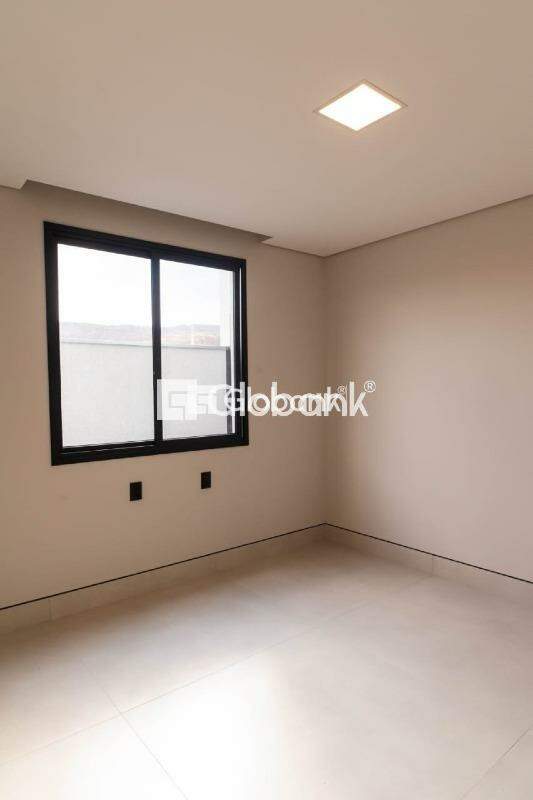 Casa 4 quartos à venda Residencial Terras Alphaville 300m² Montes Claros MG: