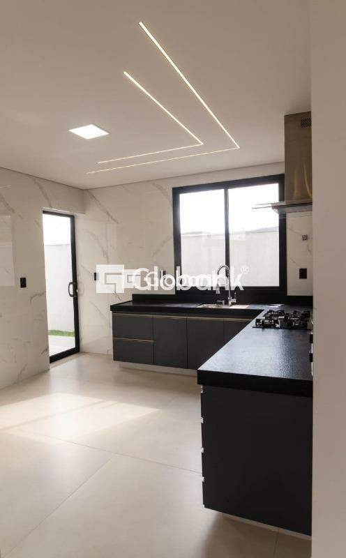 Casa 4 quartos à venda Residencial Terras Alphaville 300m² Montes Claros MG: