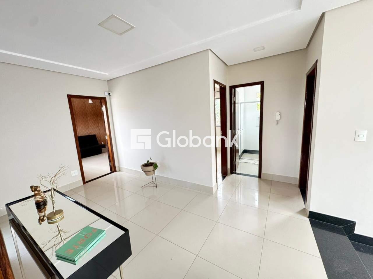 Casa 4 quartos à venda Jardim Parque Morada do Sol 270m² Montes Claros MG: 