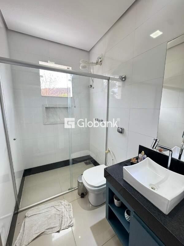 Casa 4 quartos à venda Jardim Parque Morada do Sol 270m² Montes Claros MG: 