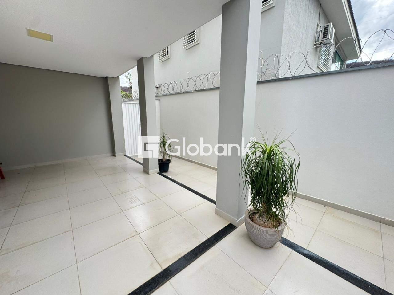 Casa 4 quartos à venda Jardim Parque Morada do Sol 270m² Montes Claros MG: 