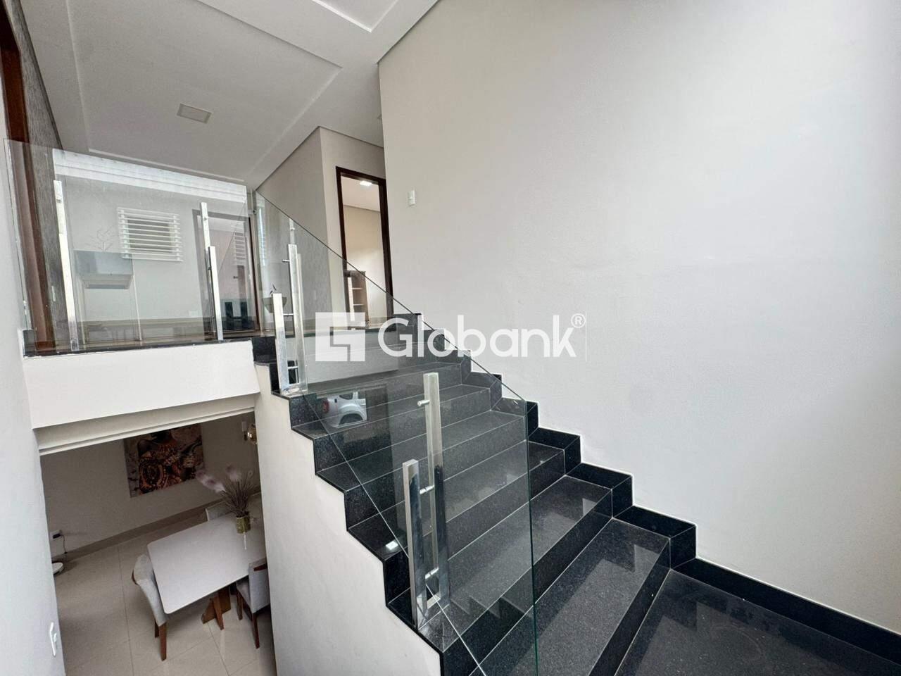 Casa 4 quartos à venda Jardim Parque Morada do Sol 270m² Montes Claros MG: 