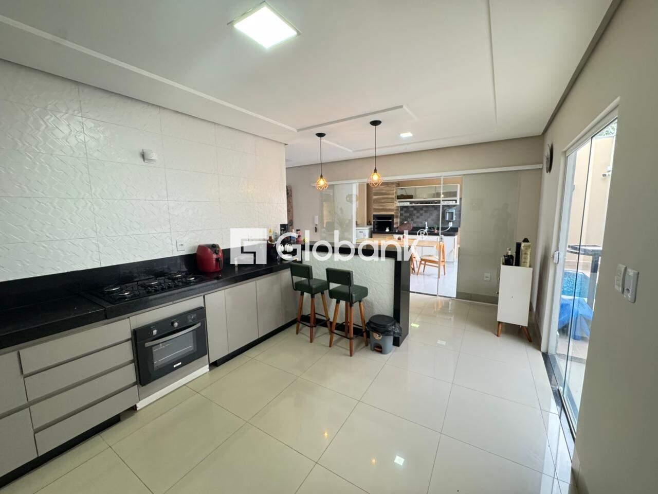 Casa 4 quartos à venda Jardim Parque Morada do Sol 270m² Montes Claros MG: 