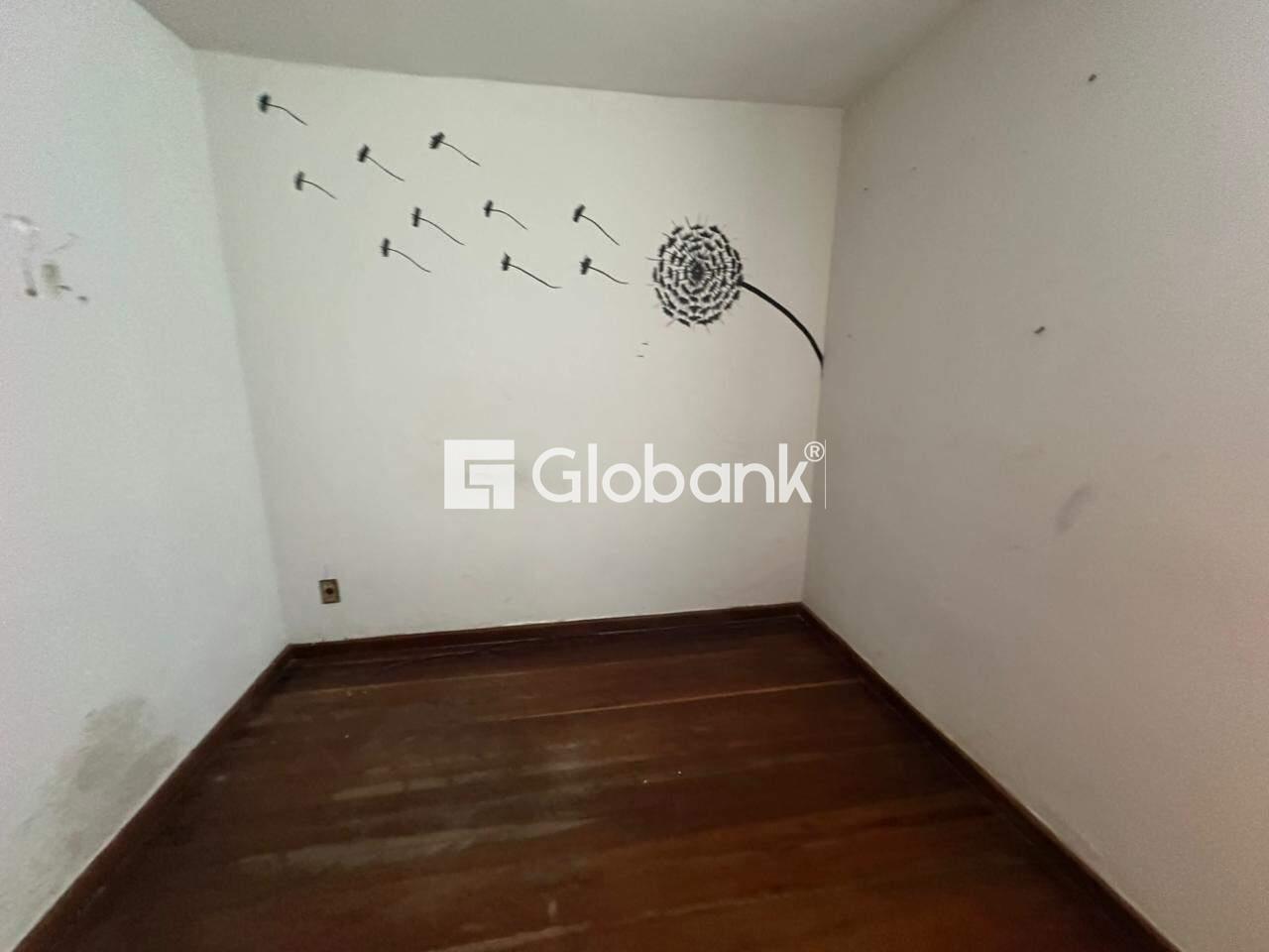 Casa 5 quartos para aluguel Centro 240m² Montes Claros MG: 