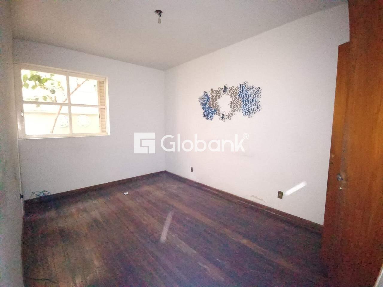 Casa 5 quartos para aluguel Centro 240m² Montes Claros MG: Quarto