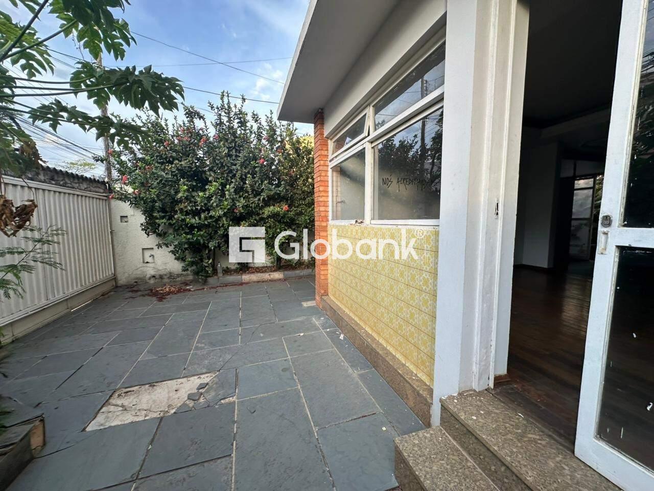 Casa 5 quartos para aluguel Centro 240m² Montes Claros MG: 