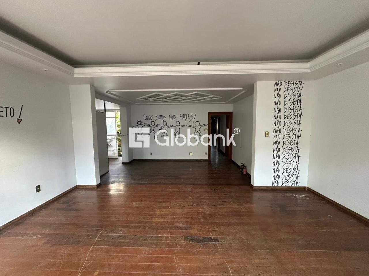 Casa 5 quartos para aluguel Centro 240m² Montes Claros MG: Sala