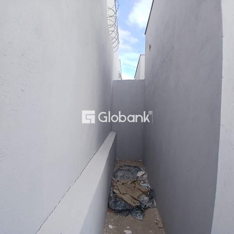 Casa 2 quartos à venda Jardim Olímpico 45m² Montes Claros MG: 