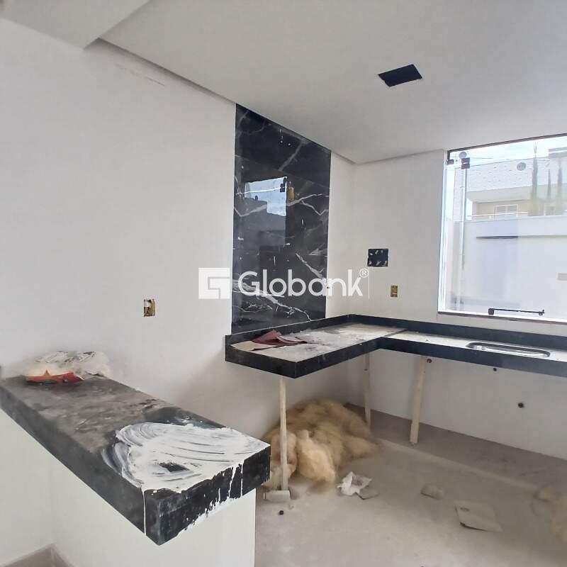 Casa 2 quartos à venda Jardim Olímpico 45m² Montes Claros MG: 