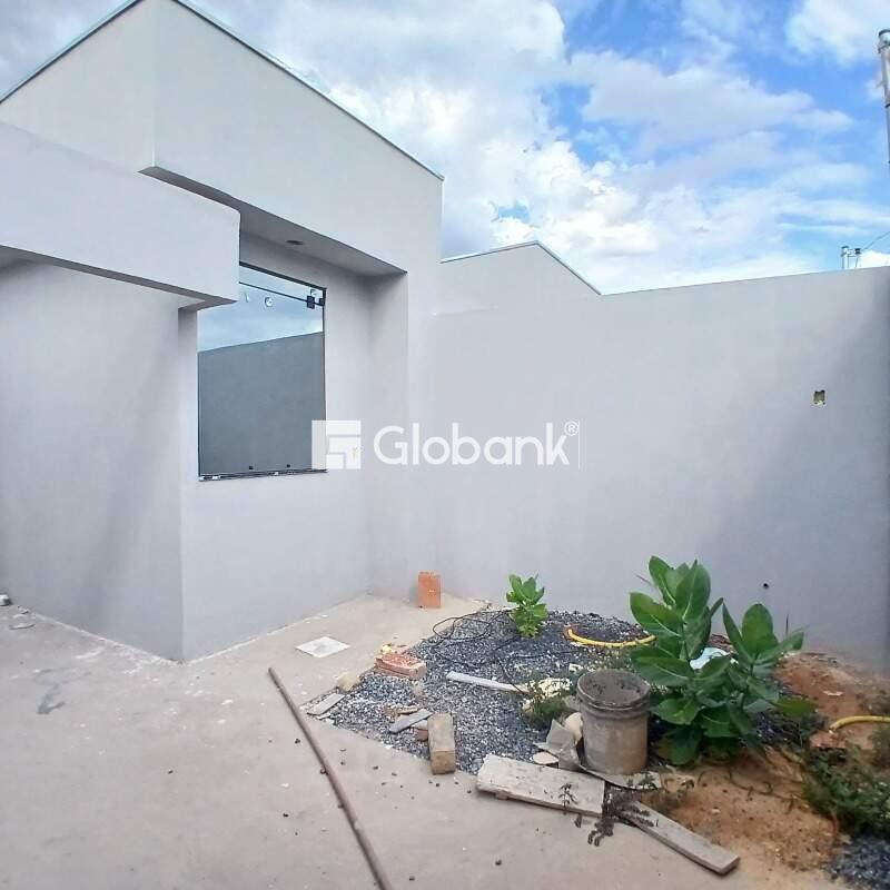 Casa 2 quartos à venda Jardim Olímpico 45m² Montes Claros MG: 