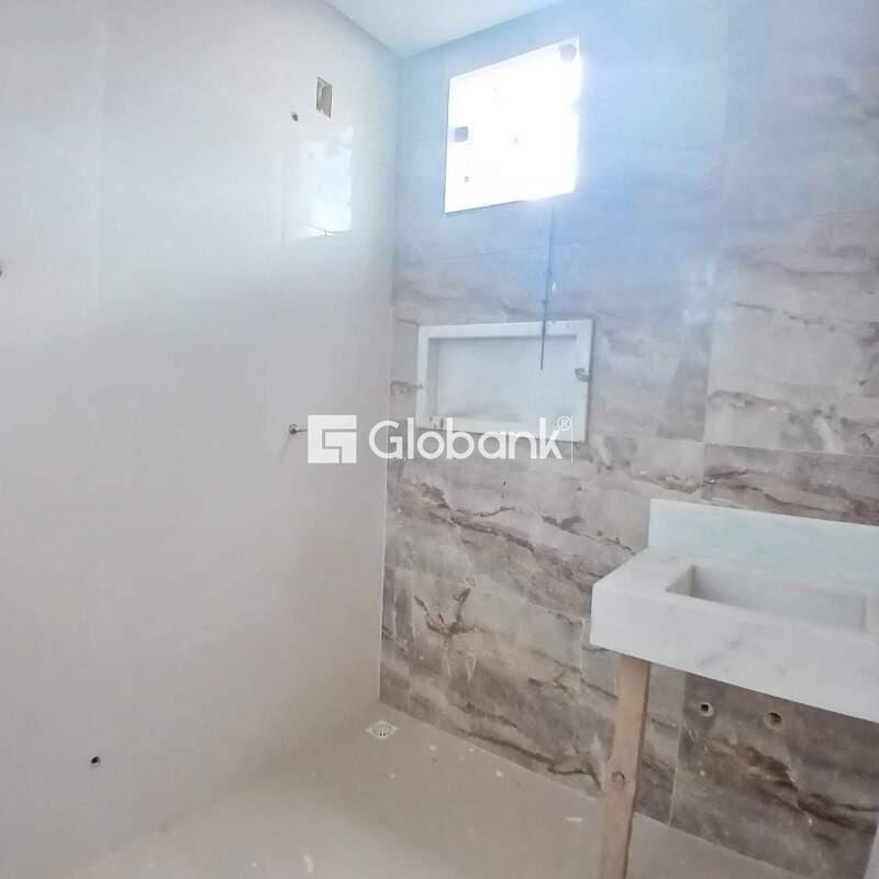 Casa 2 quartos à venda Jardim Olímpico 45m² Montes Claros MG: 
