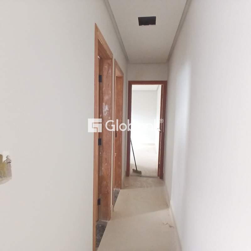 Casa 2 quartos à venda Jardim Olímpico 45m² Montes Claros MG: 