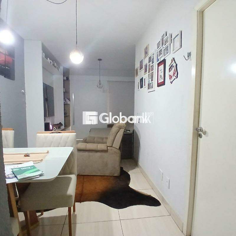 Casa 3 quartos à venda Acácias 90m² Montes Claros MG: 
