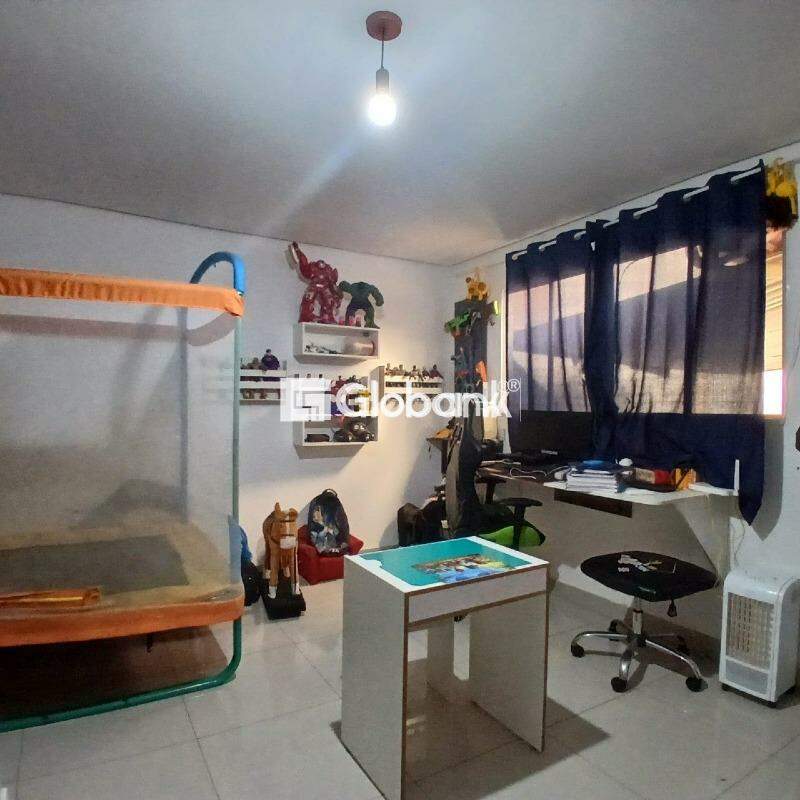 Casa 3 quartos à venda Acácias 90m² Montes Claros MG: 