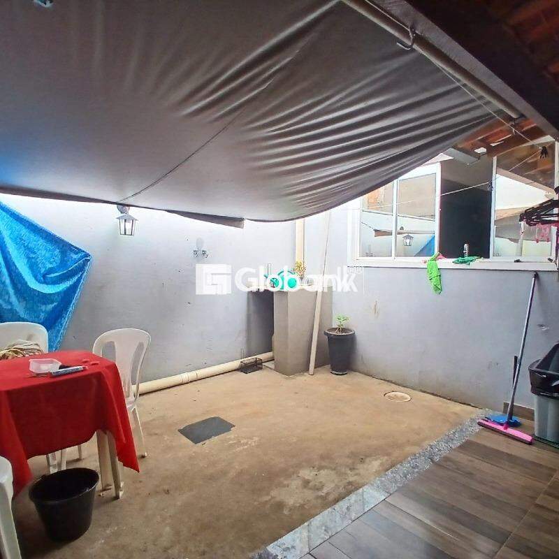Casa 3 quartos à venda Acácias 90m² Montes Claros MG: 