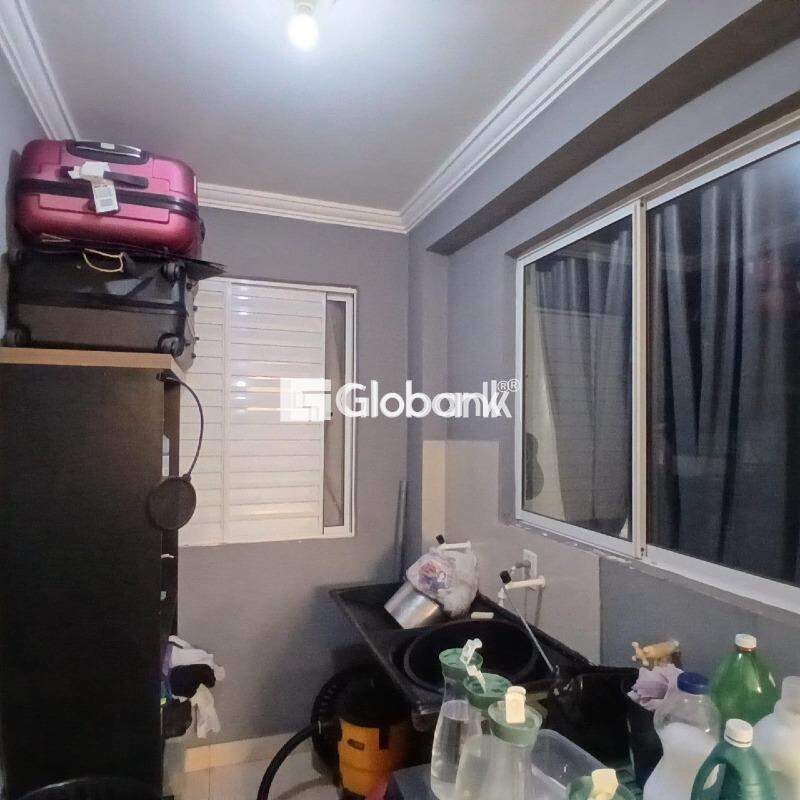 Casa 3 quartos à venda Acácias 90m² Montes Claros MG: 