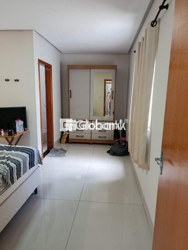 Casa 3 quartos à venda Jaraguá 135m² Montes Claros MG: 