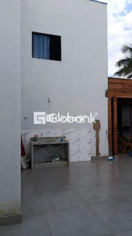 Casa 3 quartos à venda Jaraguá 135m² Montes Claros MG: 