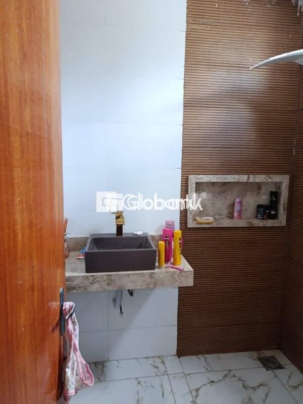 Casa 3 quartos à venda Jaraguá 135m² Montes Claros MG: 