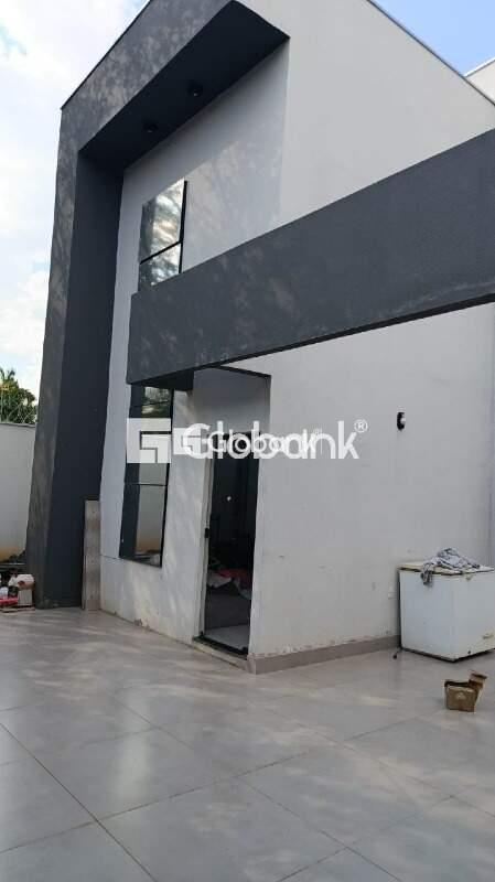 Casa 3 quartos à venda Jaraguá 135m² Montes Claros MG: 