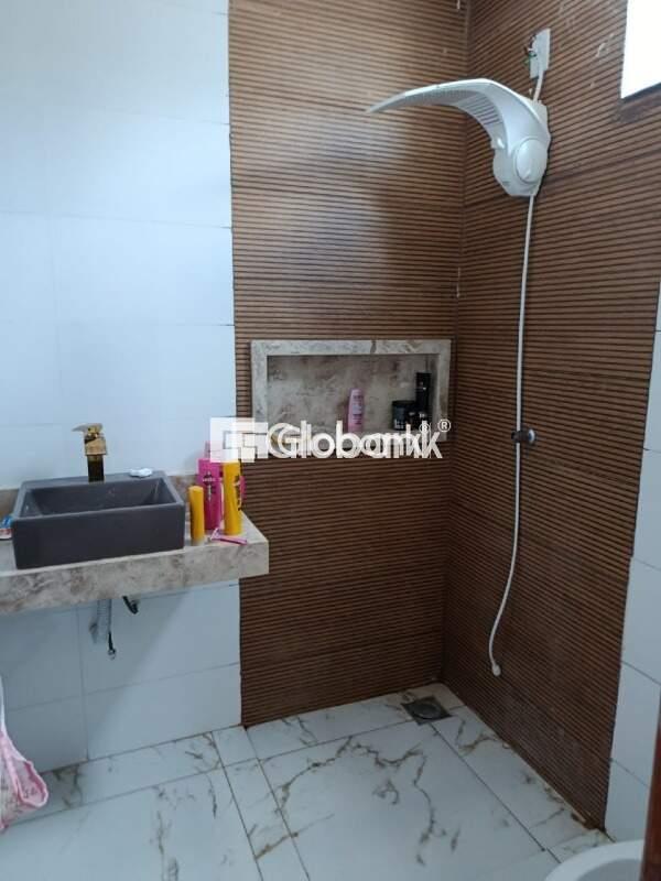 Casa 3 quartos à venda Jaraguá 135m² Montes Claros MG: 