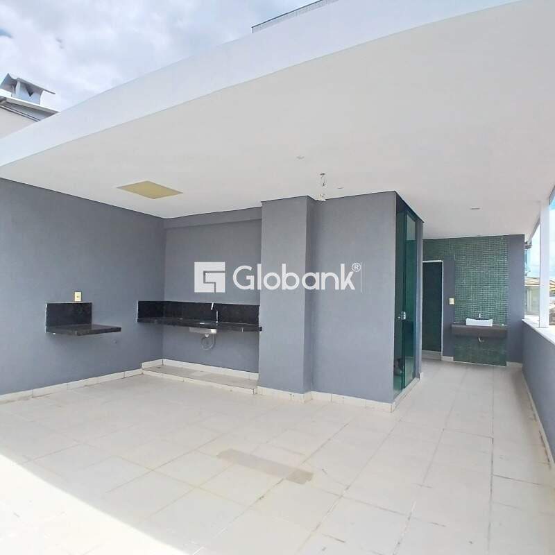 Cobertura 2 quartos à venda Todos os Santos 180m² Montes Claros MG: 