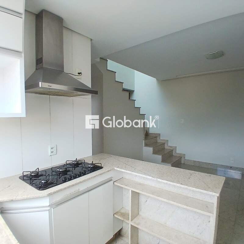 Cobertura 2 quartos à venda Todos os Santos 180m² Montes Claros MG: